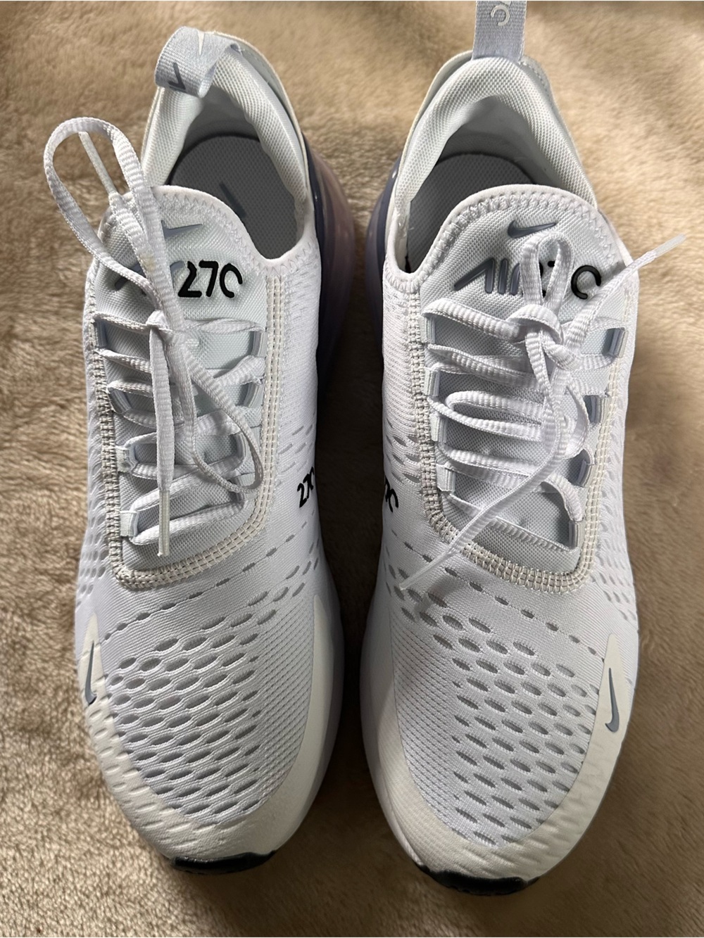 Nike Airmax 270 Woman’s US 11 White and Blue Whisper